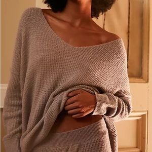 Free People C.O.Z.Y Pullover in Frosted Earth Size M/L